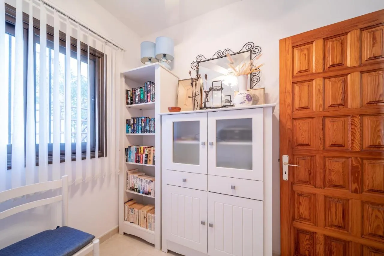 Hibisco Holiday Home Los Gigantes Puerto de Santiago  Spain