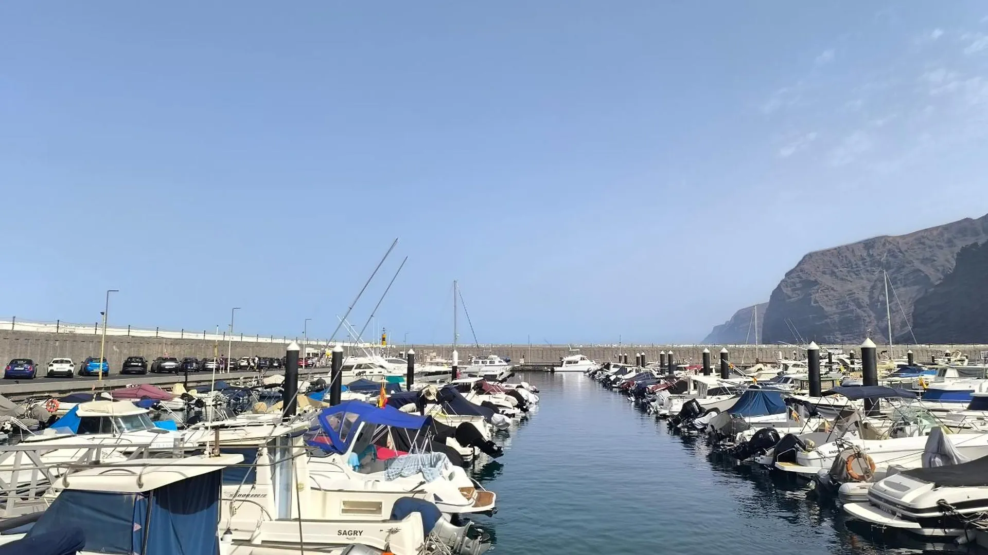 Hibisco Holiday Home Los Gigantes Puerto de Santiago  0*, Puerto de Santiago (Tenerife) Spain